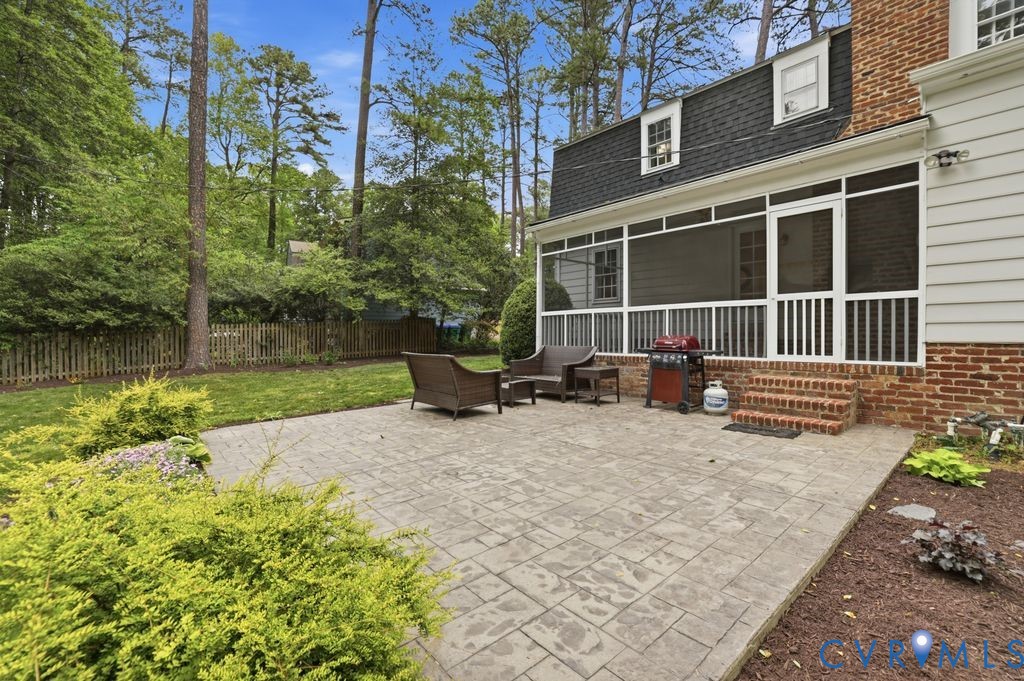 2720 Kenbury Rd