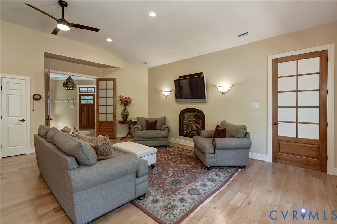 507 Honaker Ave