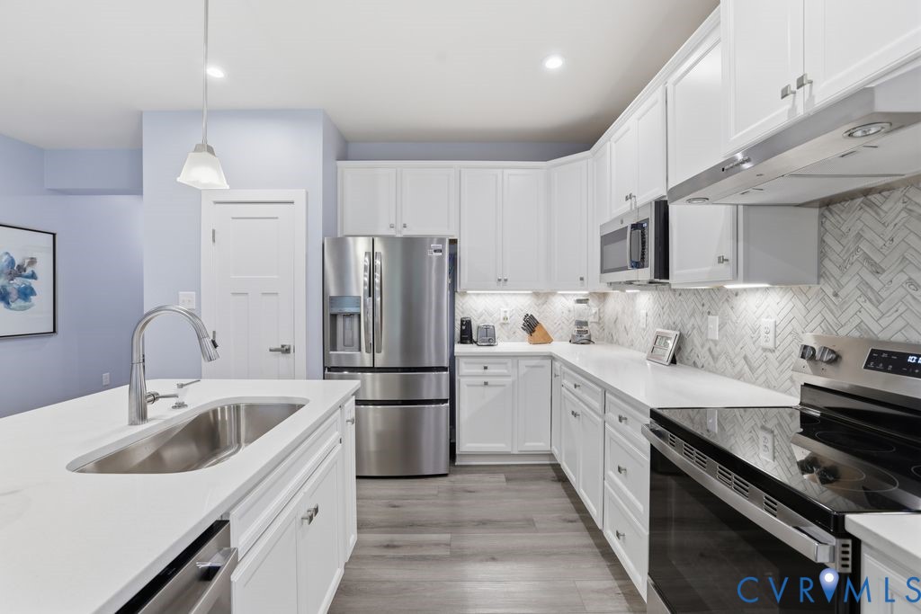 4860 Bacova Village Trl