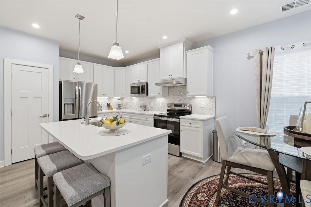 4860 Bacova Village Trl