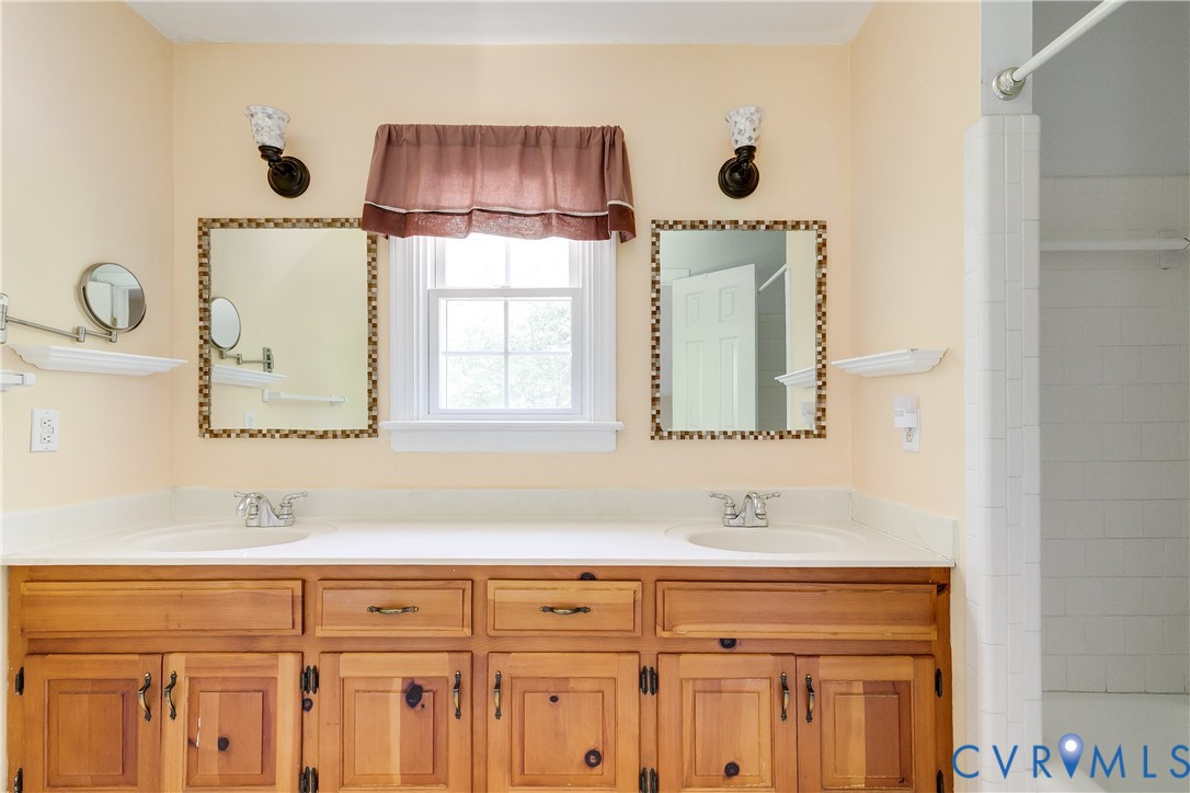 11312 Deephaven Ct