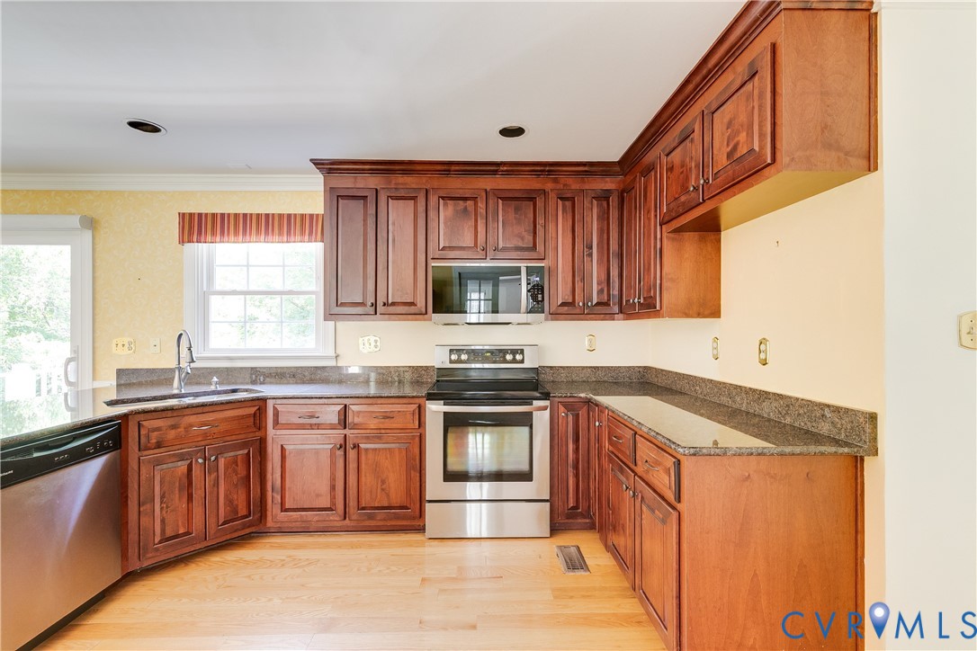 11312 Deephaven Ct