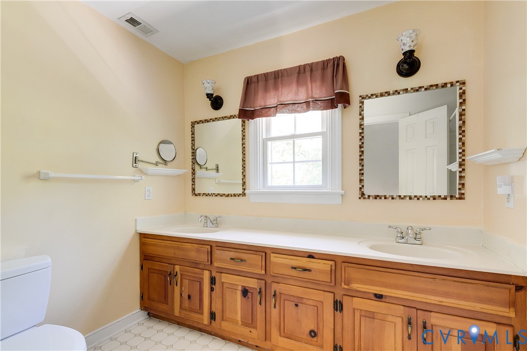 11312 Deephaven Ct