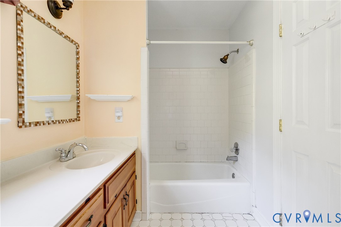 11312 Deephaven Ct