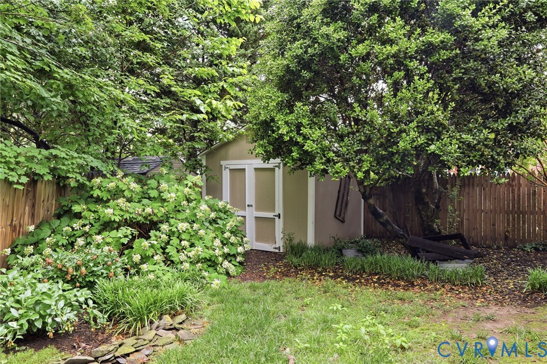 2300 Wedgewood Ave