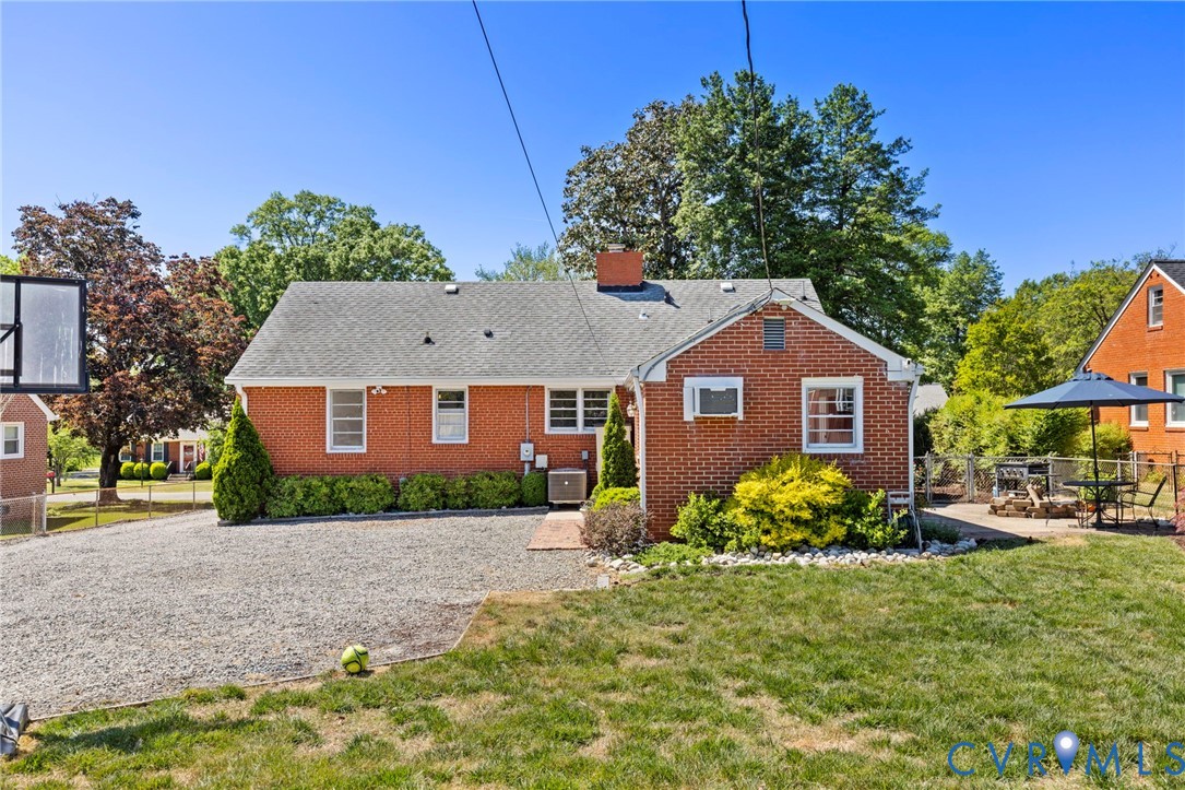 1303 Townley Rd