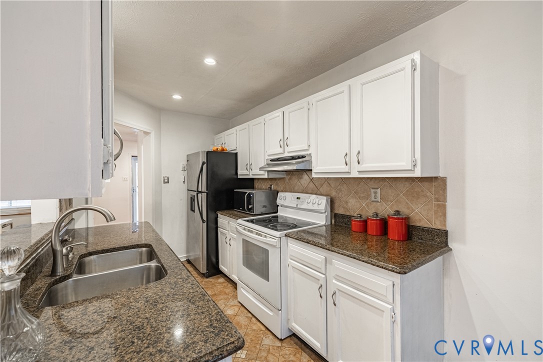 1989 Airy Cir