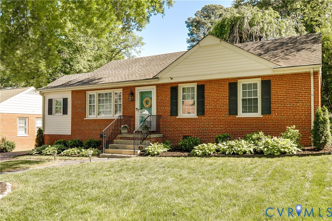 8511 Spalding Dr