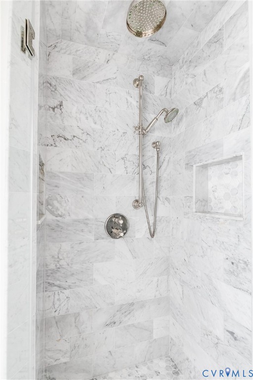 709 Spottswood Rd