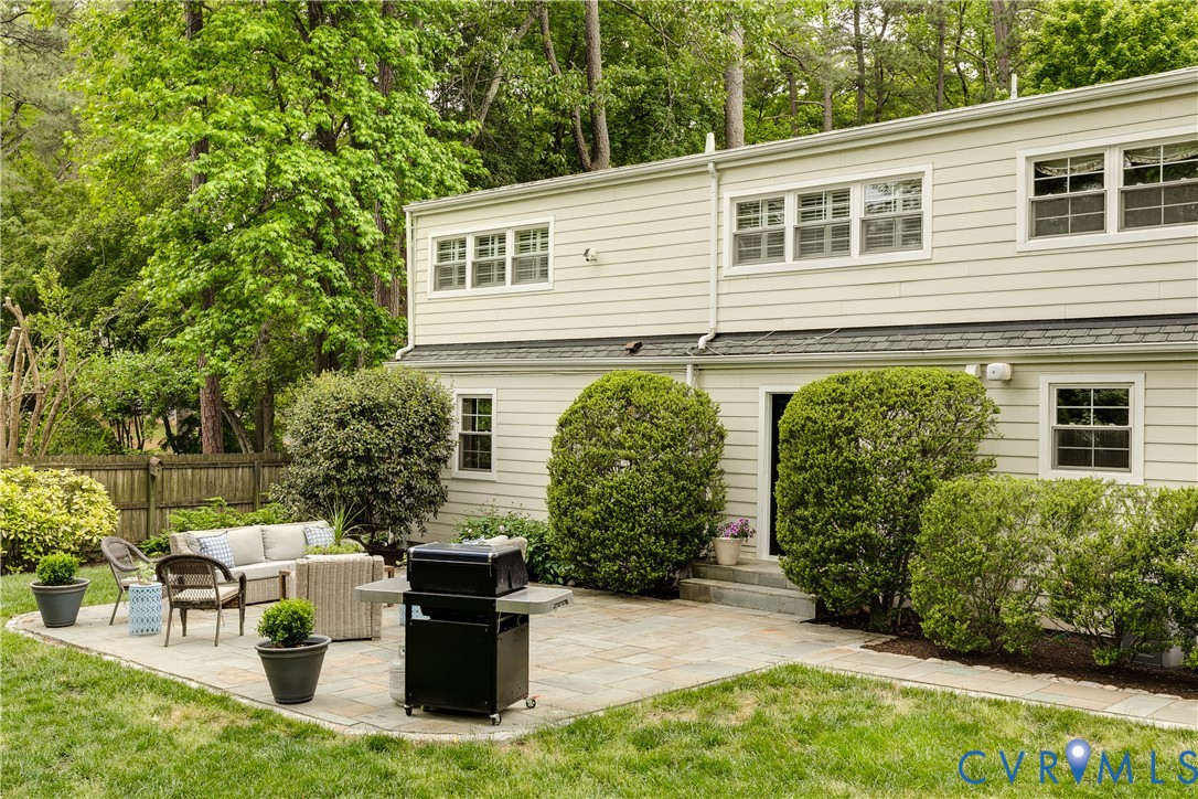 709 Spottswood Rd