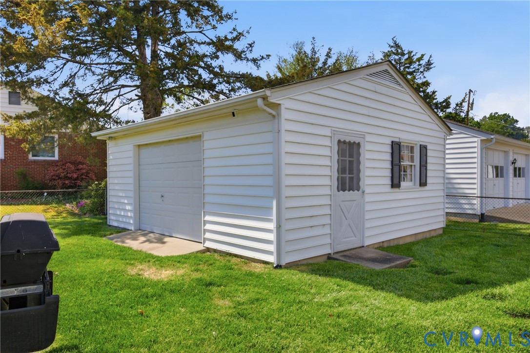 3200 Valleyfield Rd