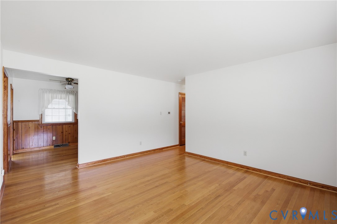 3200 Valleyfield Rd