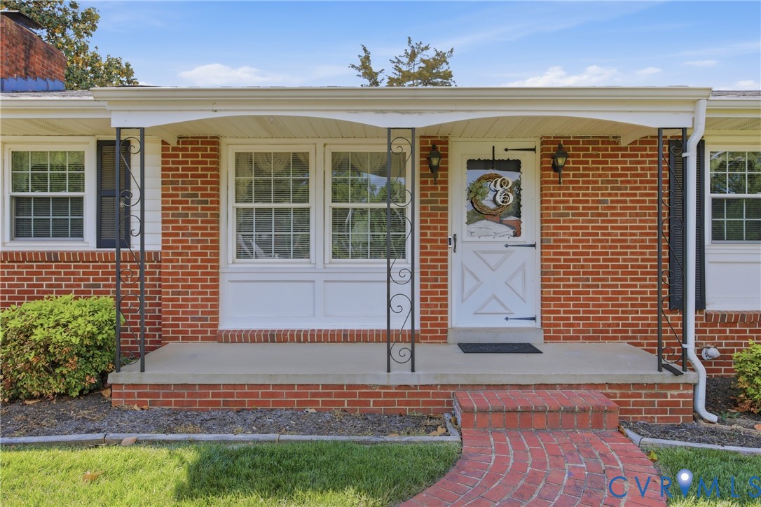 3200 Valleyfield Rd
