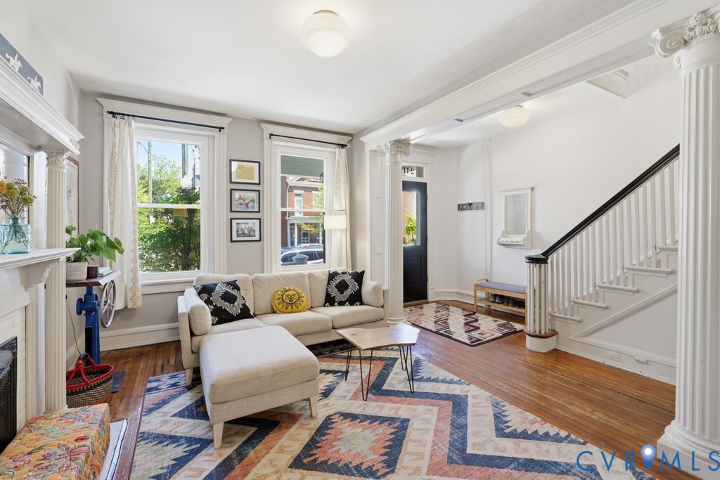 2417 W Main St
