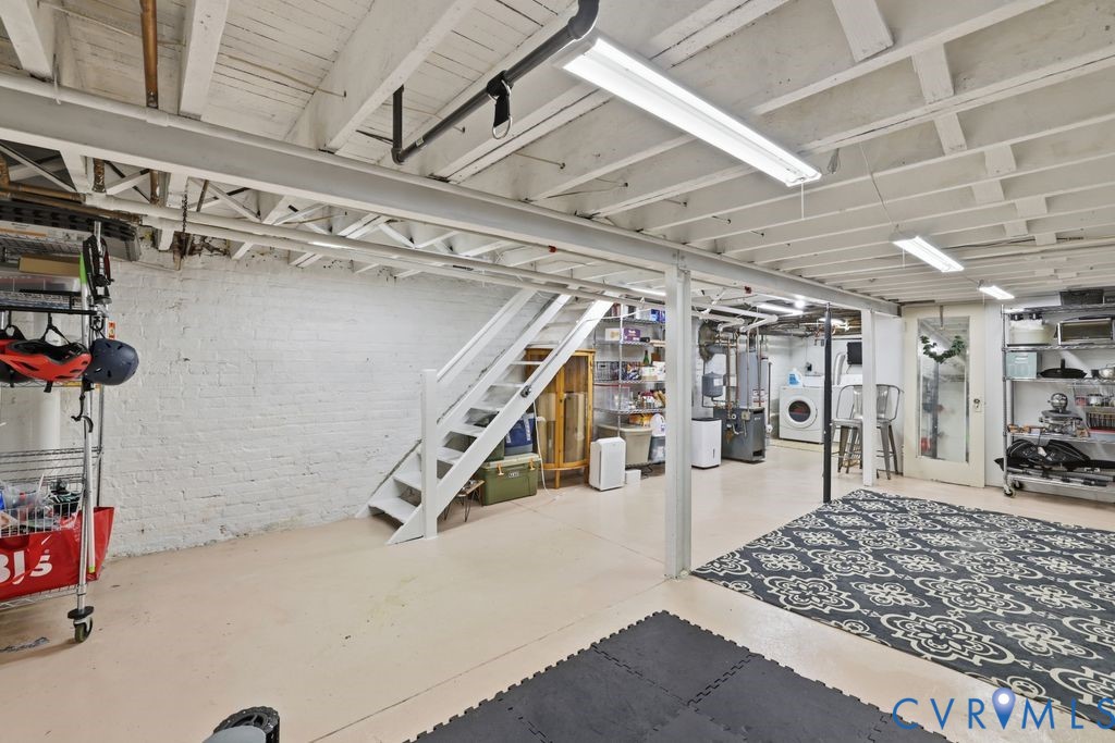 2417 W Main St