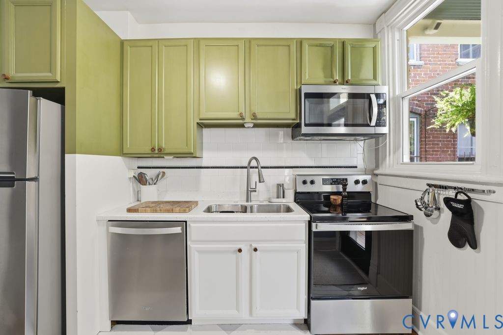 2417 W Main St
