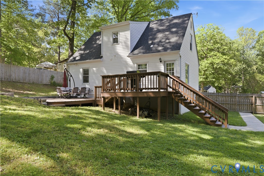 8407 Boones Trail Rd