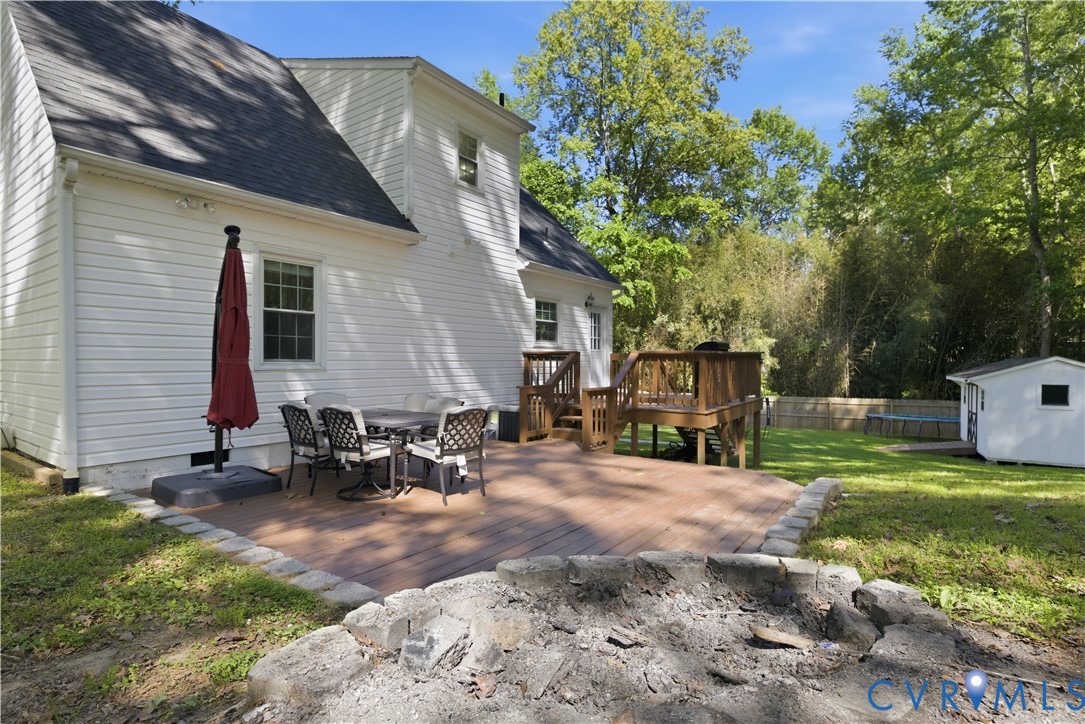 8407 Boones Trail Rd