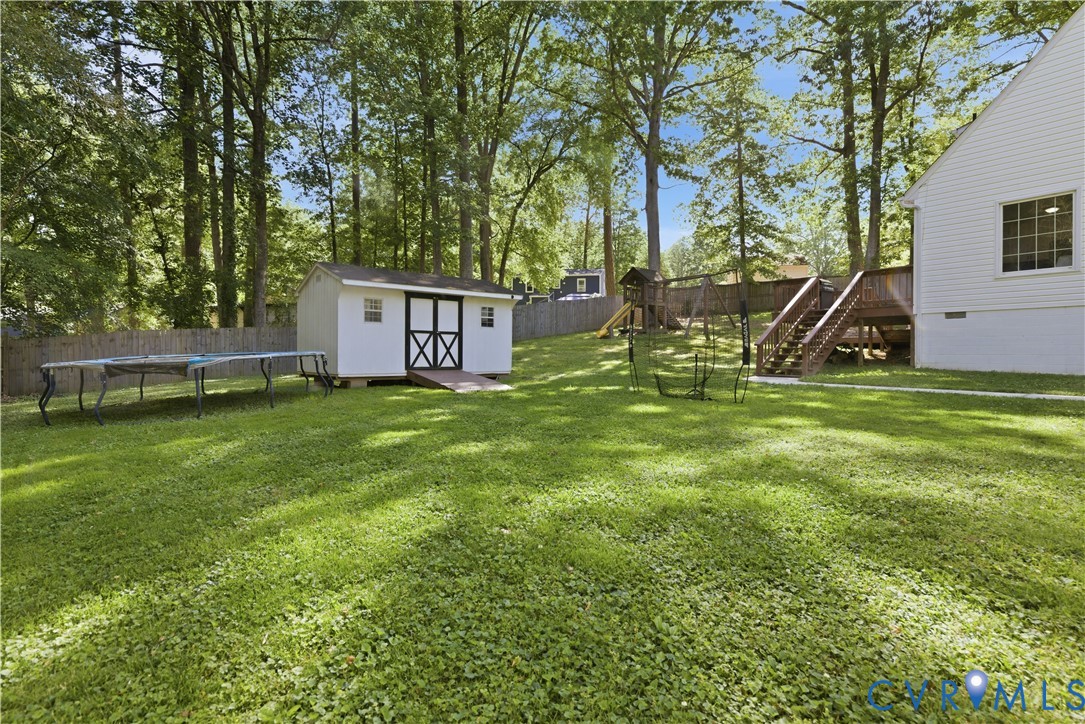 8407 Boones Trail Rd