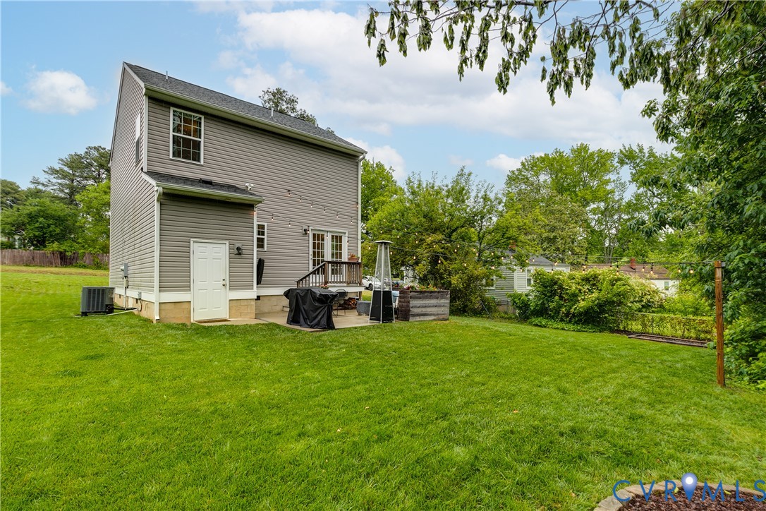 7105 Dexter Rd