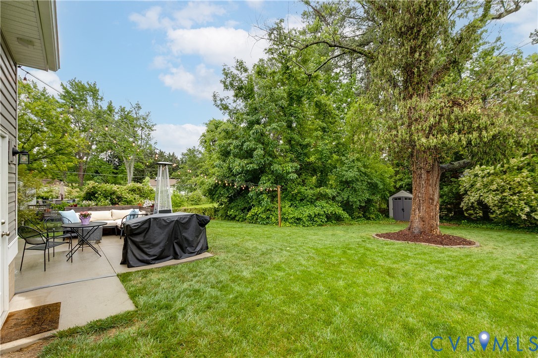 7105 Dexter Rd