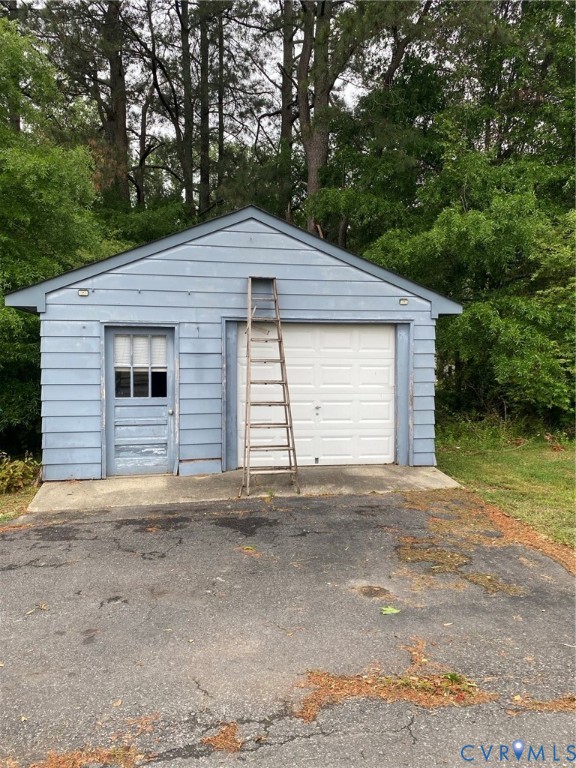 222 N Beaver Dam Rd
