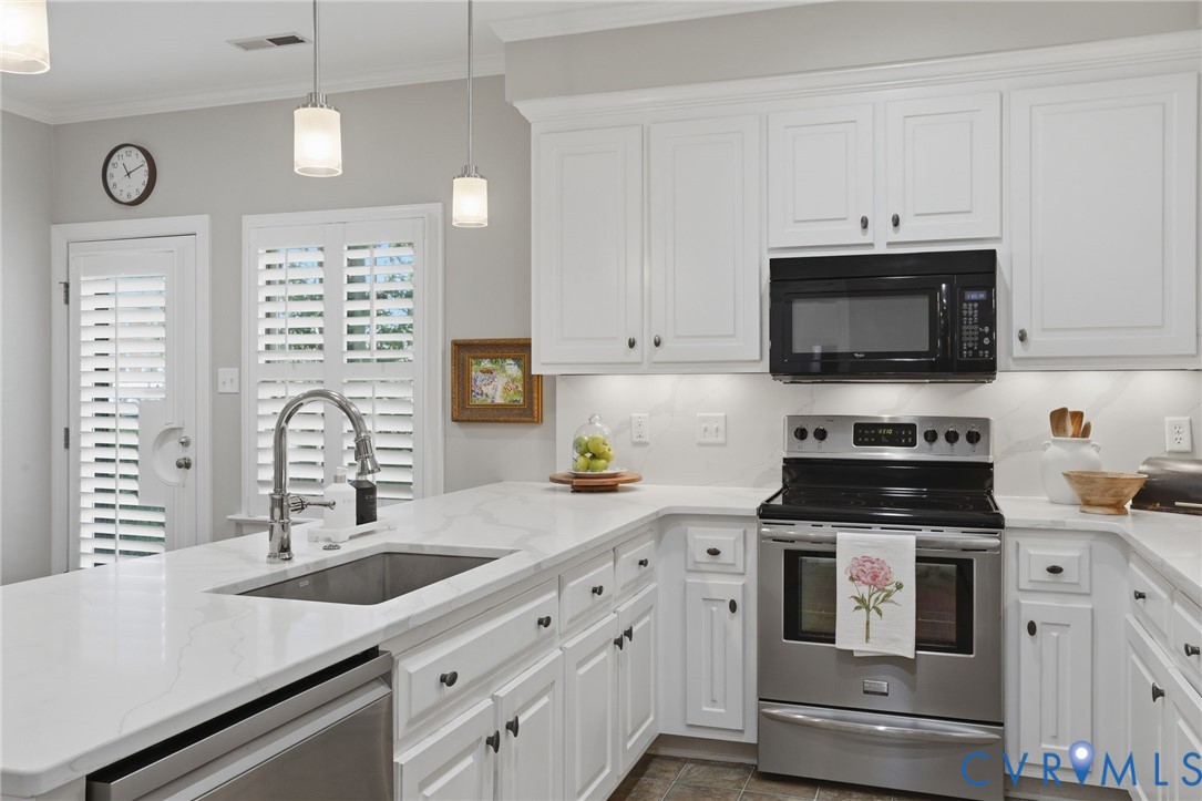 13704 Durhamshire Ct