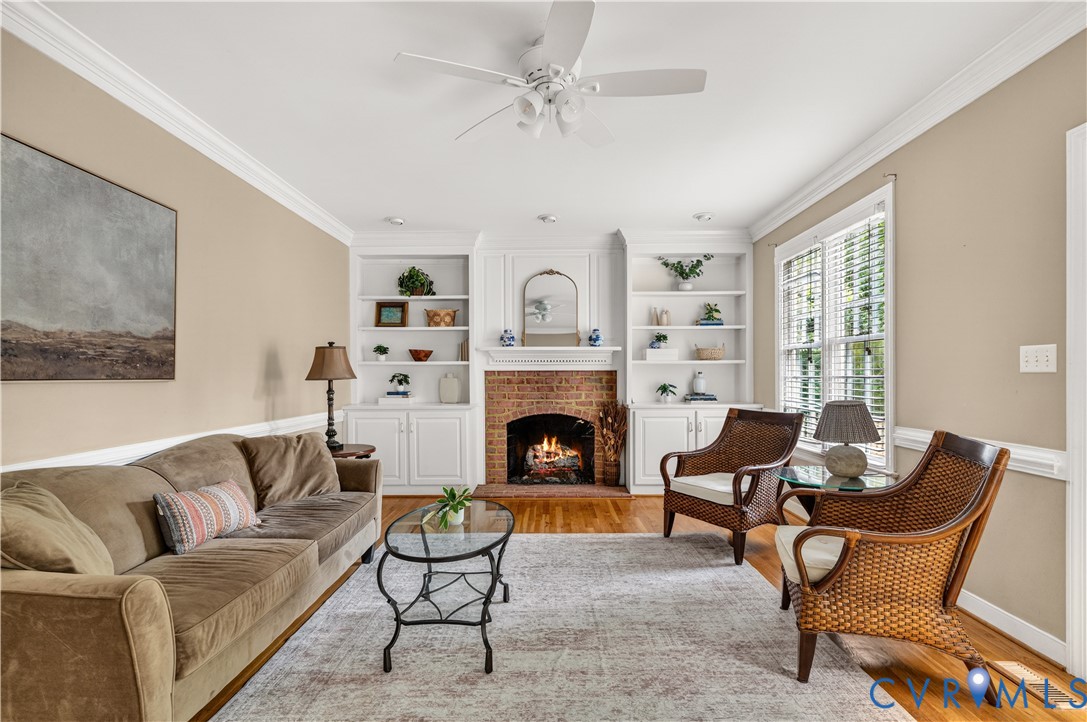 3836 Houndstooth Ct