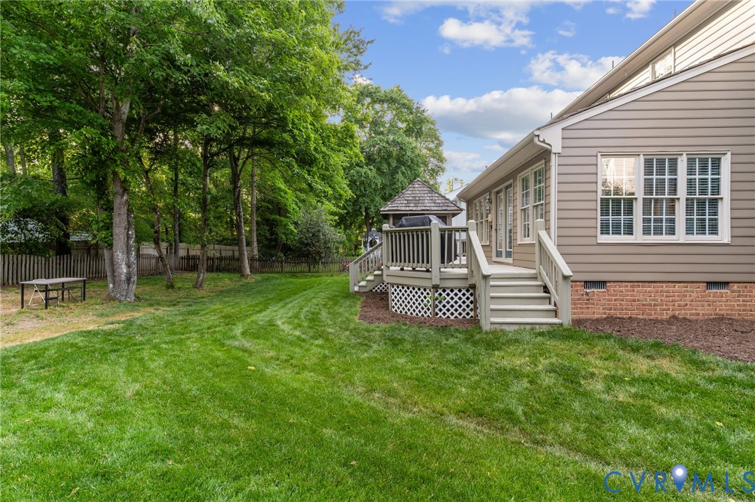 3836 Houndstooth Ct