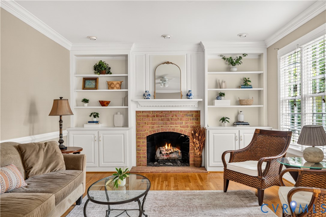 3836 Houndstooth Ct