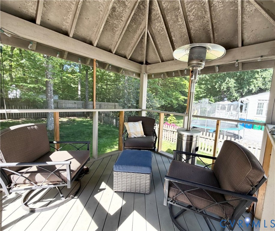 3836 Houndstooth Ct
