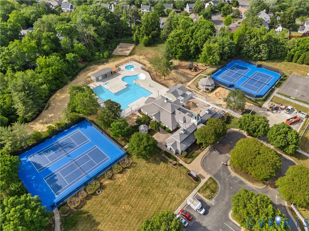 3836 Houndstooth Ct