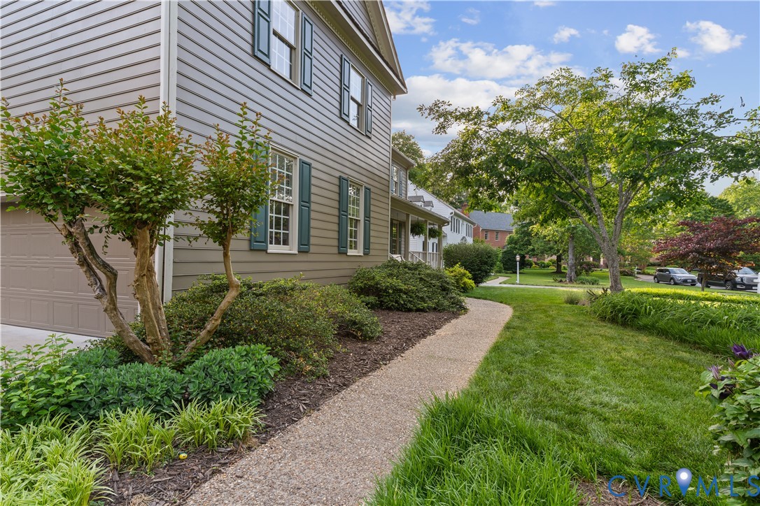 3836 Houndstooth Ct