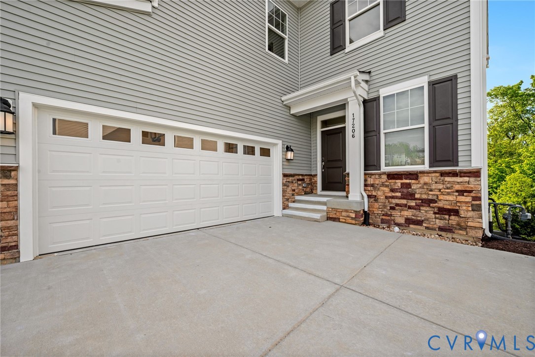 17206 Gossamer Dr