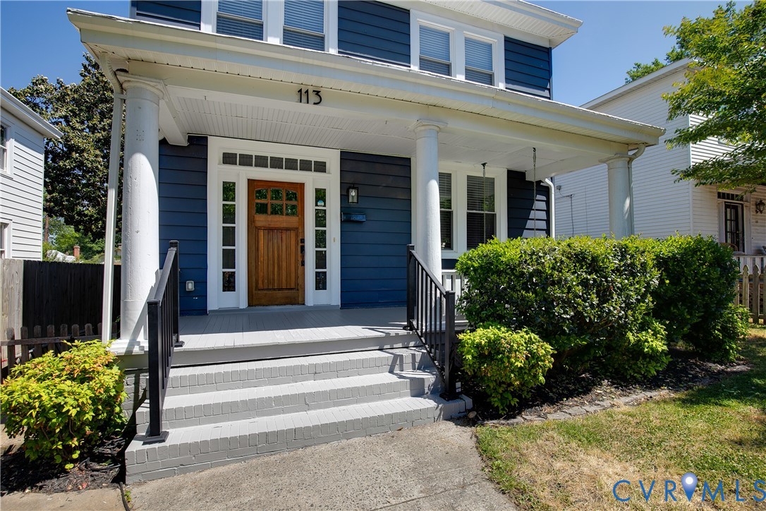113 W 33rd St