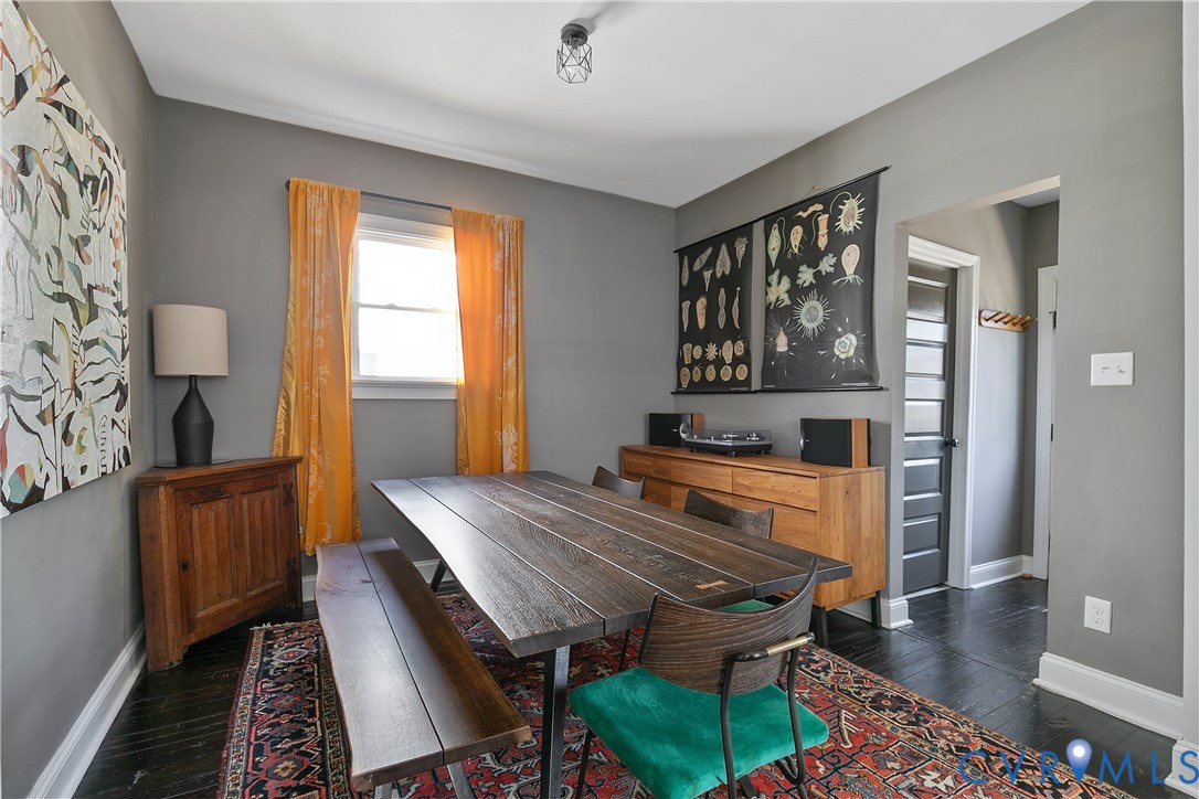 113 W 33rd St