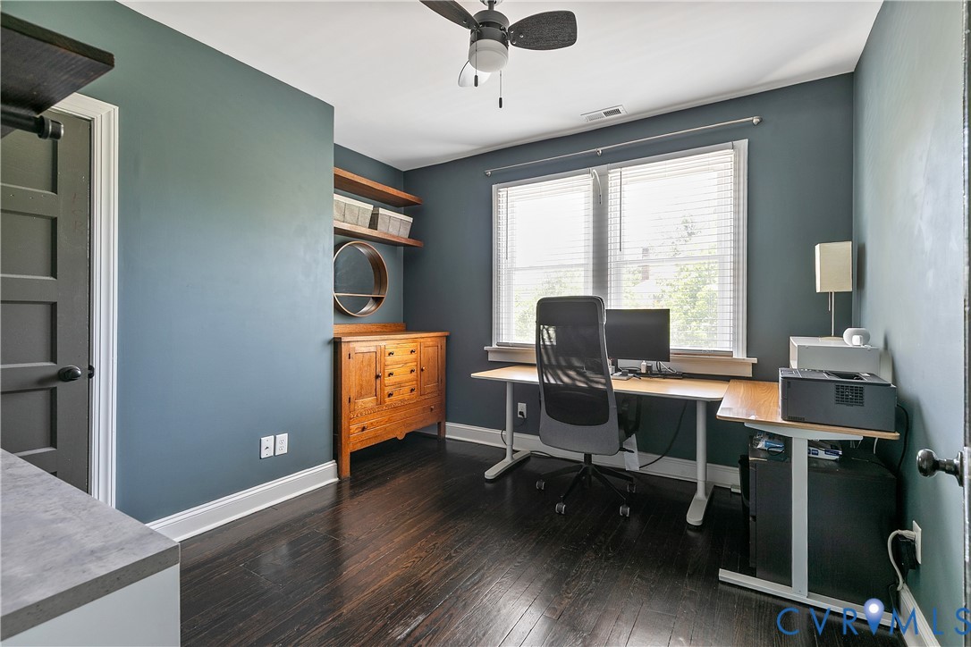 113 W 33rd St
