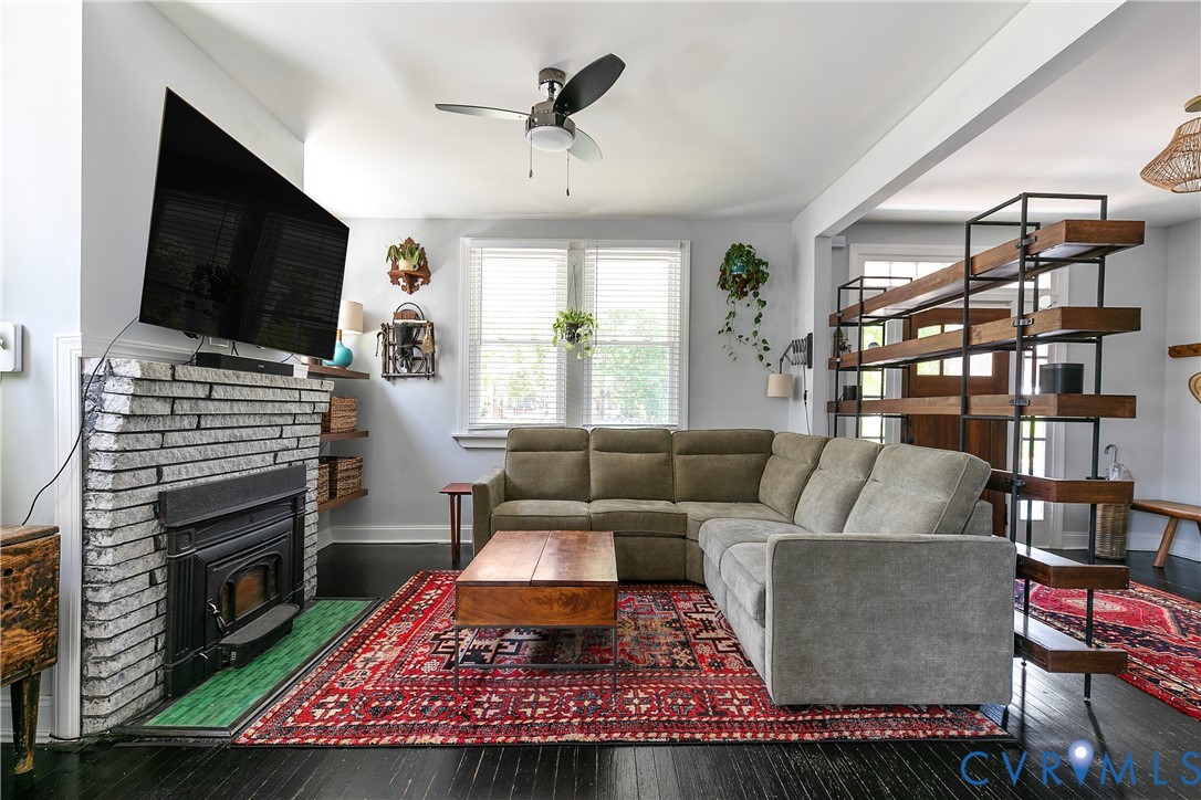 113 W 33rd St