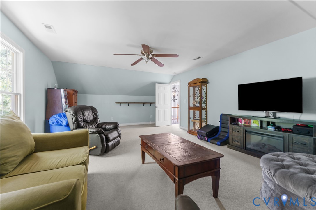 3845 Mill Mount Dr
