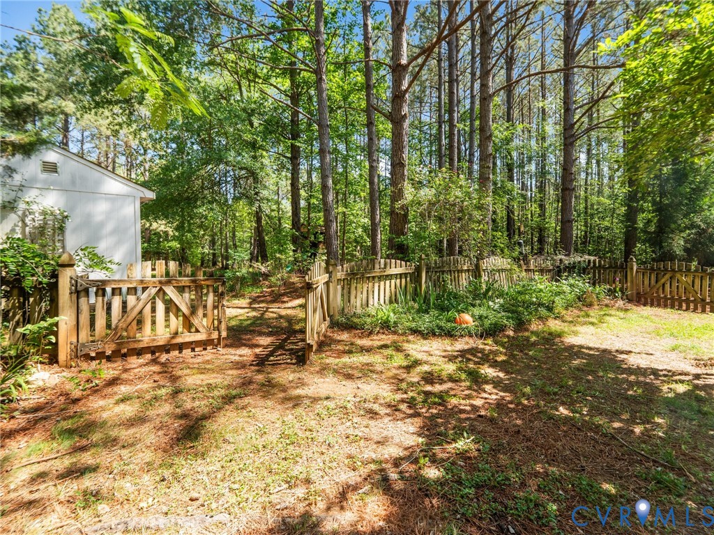 3845 Mill Mount Dr