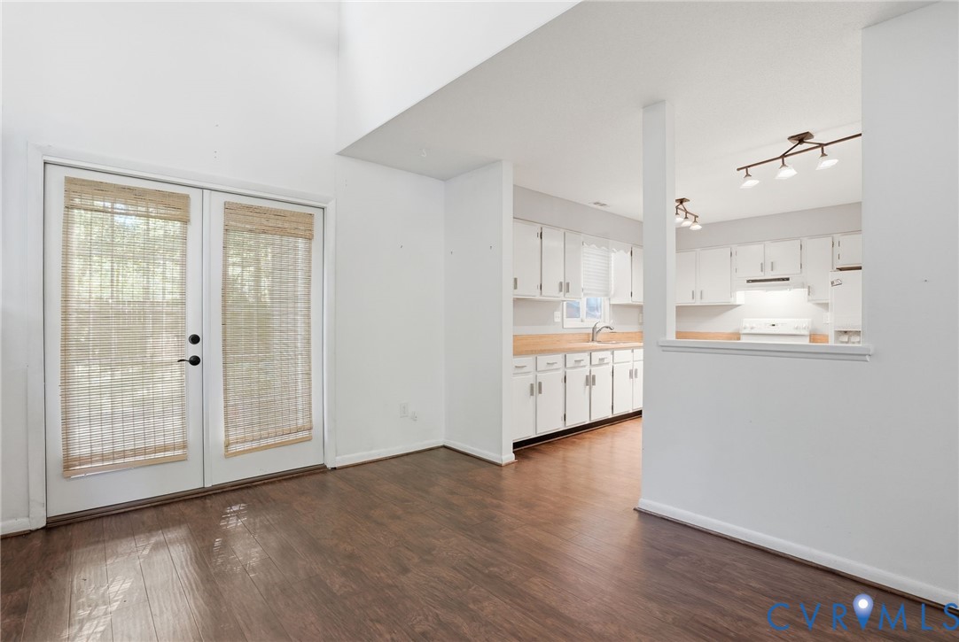 1707 Foxfire Cir