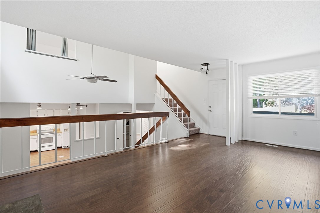 1707 Foxfire Cir