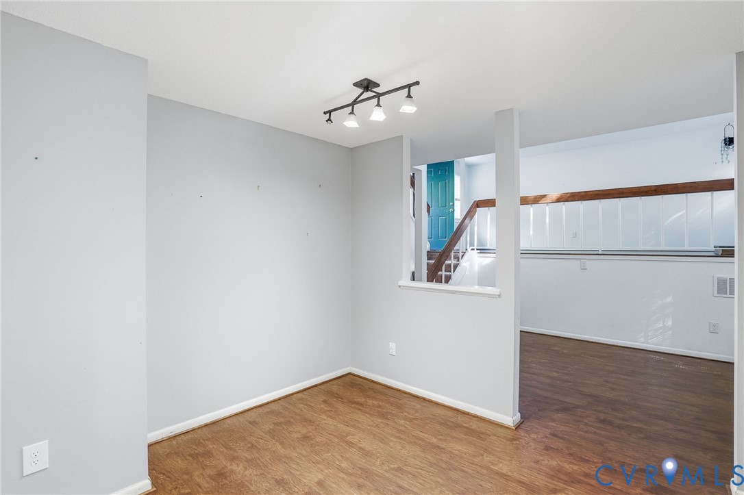 1707 Foxfire Cir
