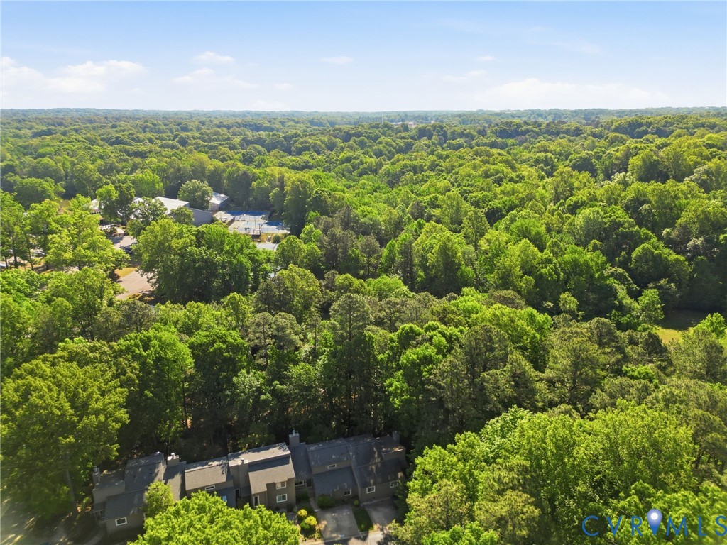 1707 Foxfire Cir