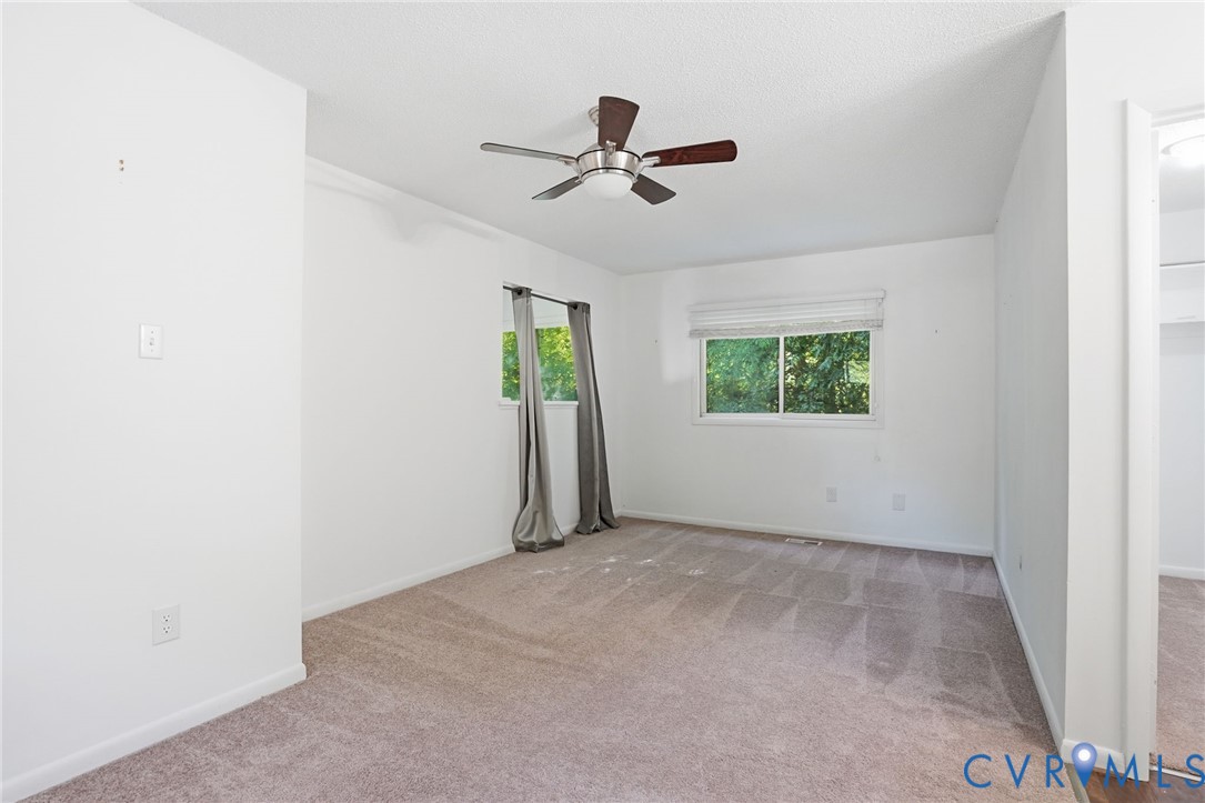1707 Foxfire Cir