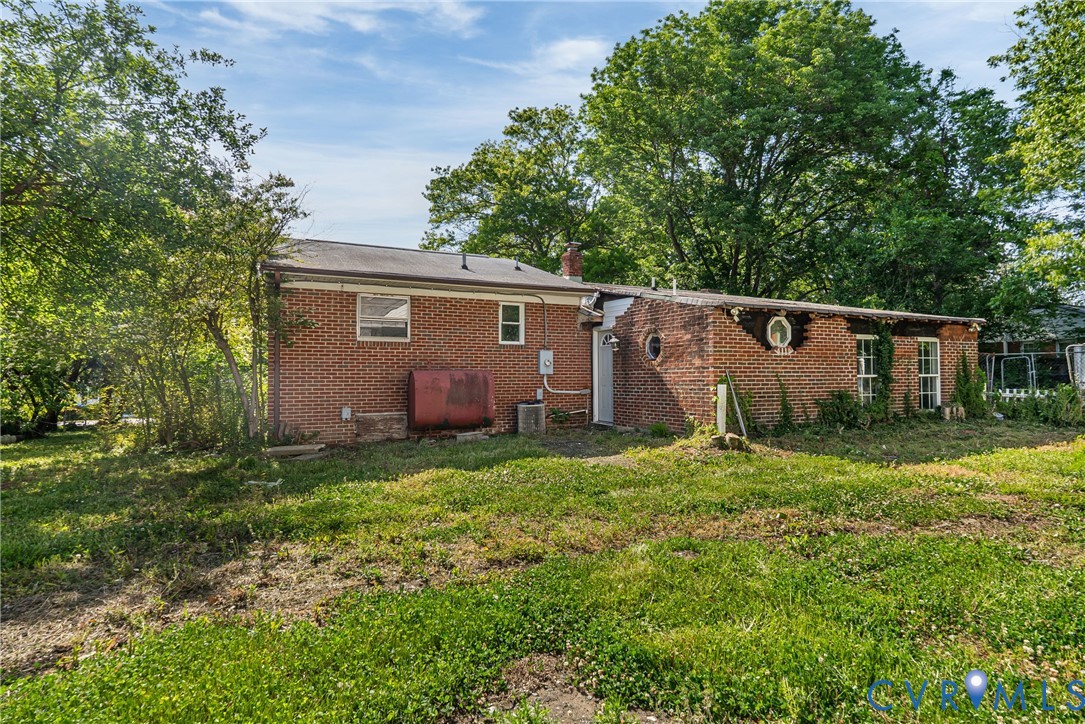 4437 Clairton Rd