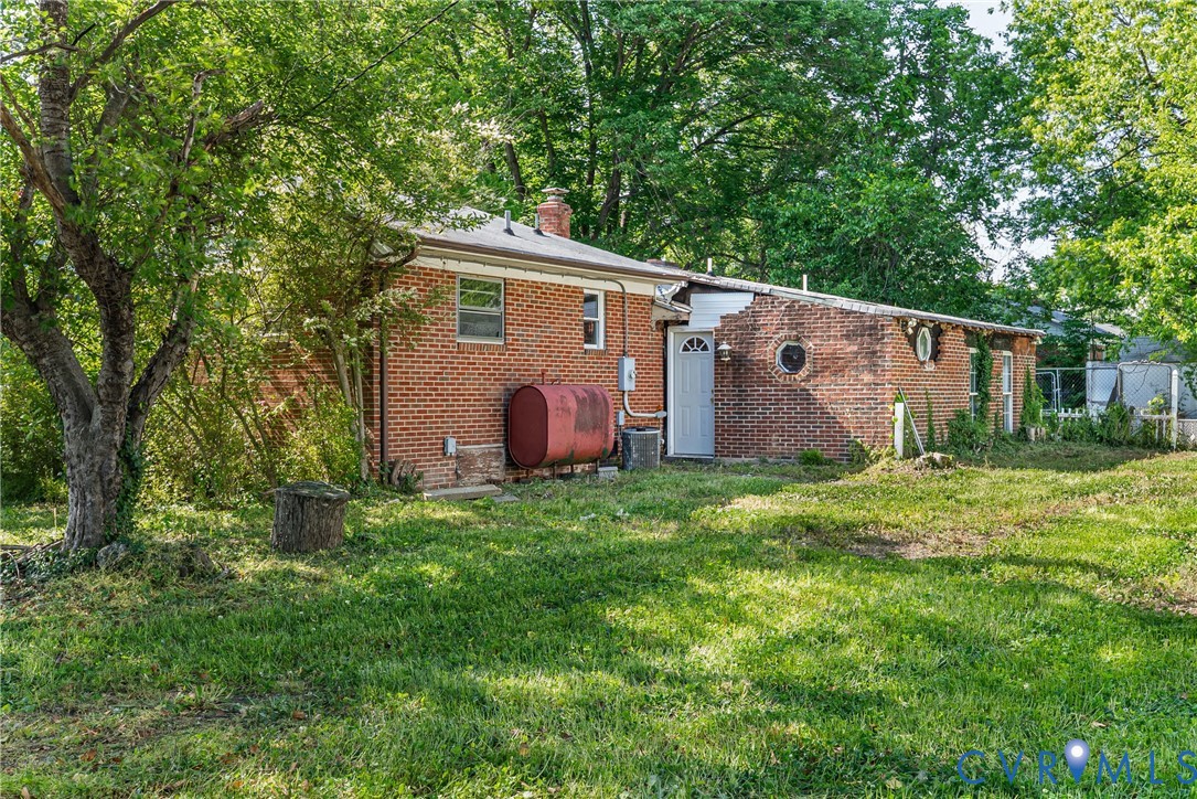 4437 Clairton Rd