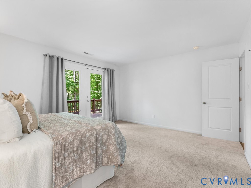 14115 Liberty Oaks Cir