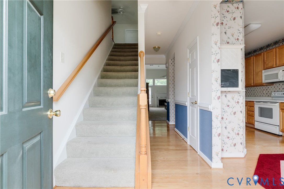 10607 Gate House Ct