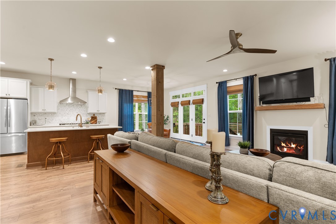 2506 Carver Oaks Ct